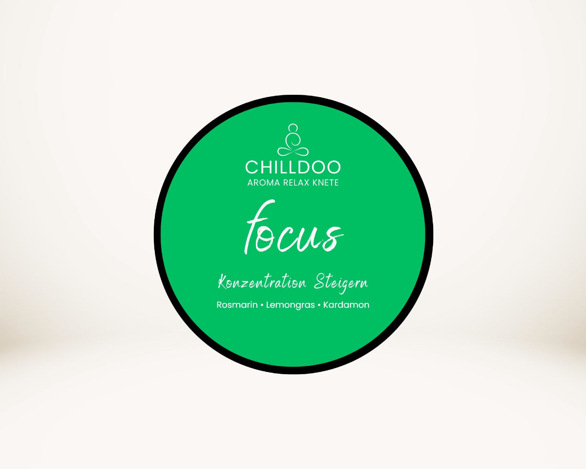 CHILLDOO Duftknete focus in grün mit Düften von Rosmarin, Lemongras und Kardamon.